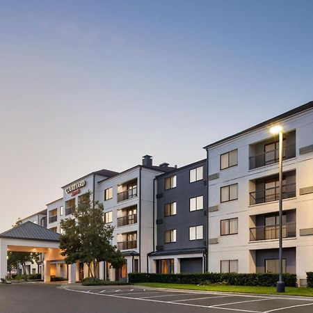 Courtyard Houston Sugar Land/Stafford Hotel Exterior foto