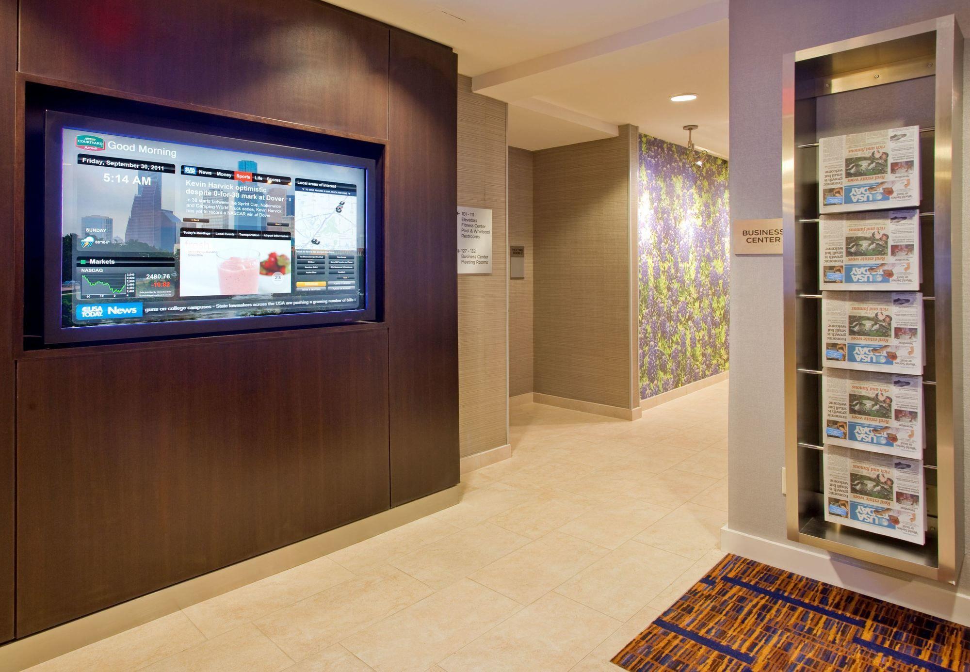 Courtyard Houston Sugar Land/Stafford Hotel Exterior foto