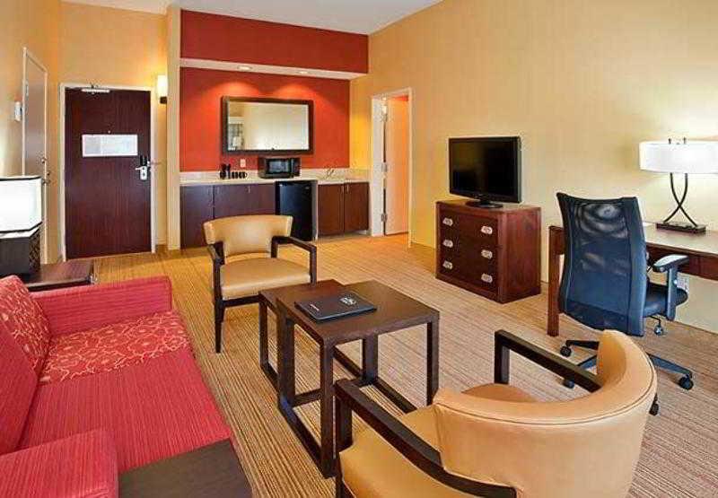 Courtyard Houston Sugar Land/Stafford Hotel Exterior foto