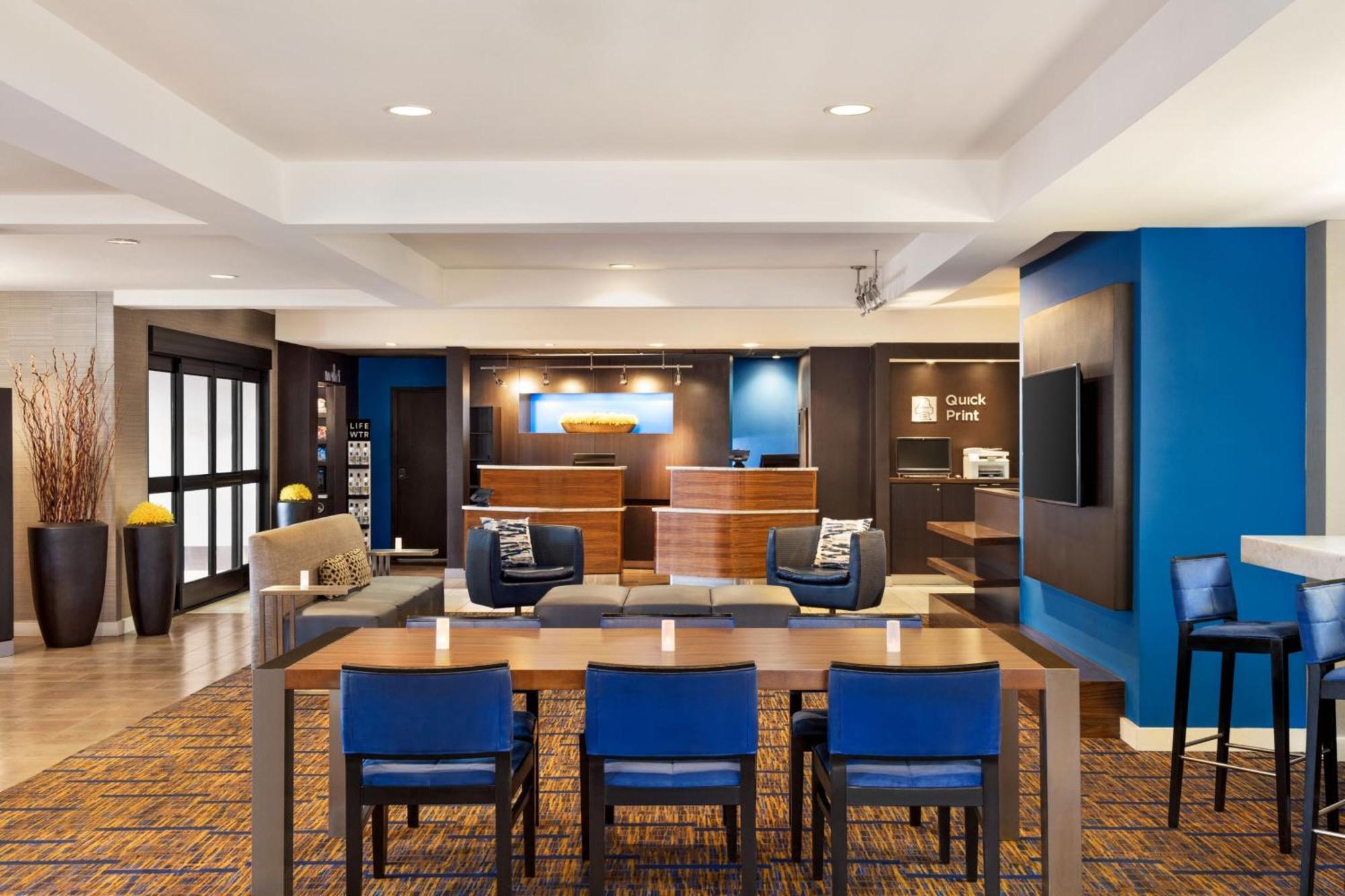 Courtyard Houston Sugar Land/Stafford Hotel Exterior foto